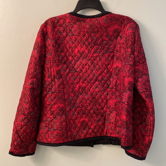 Silkland. Jacket - Picture 9 of 12